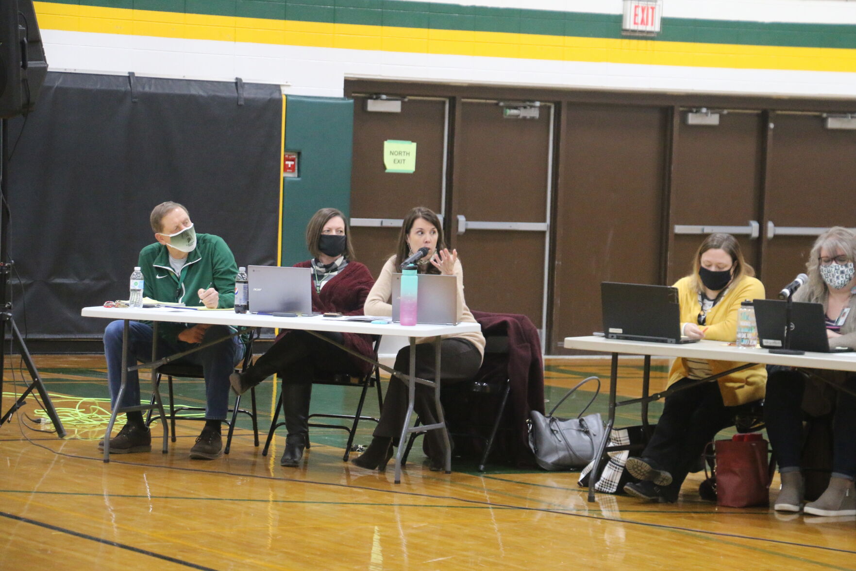 Brandon middle school will close after contentious School Board meeting - 3